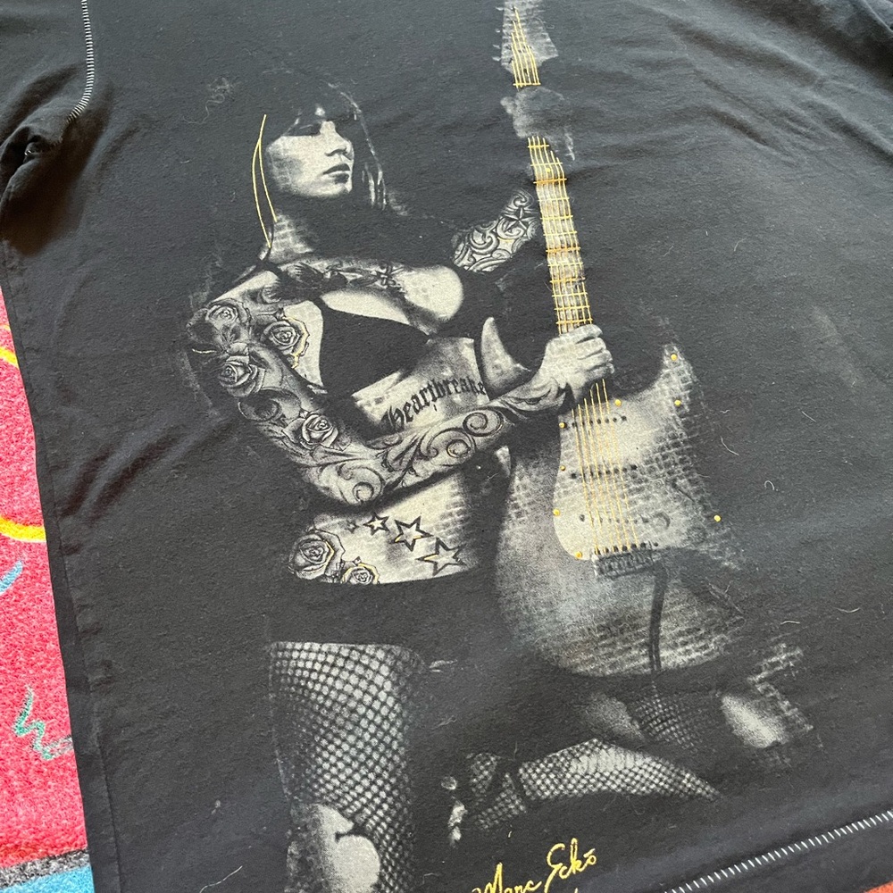 Black Y2K Marc Ecko Single Stitch Cut & Sew Graphic Tee shirt with Girl Print XL
